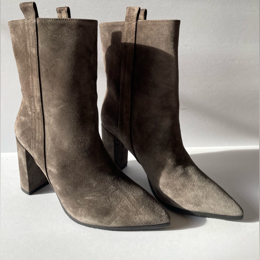 FiveSeventyFive Brown Suede boots